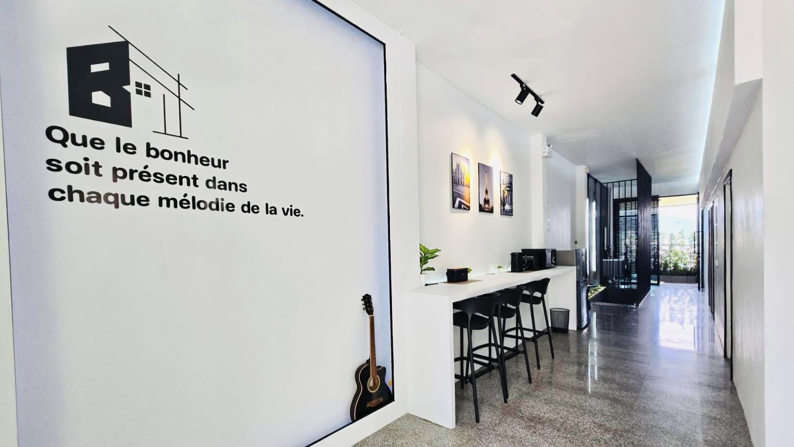 Bright shared area and counter at Bonheur House